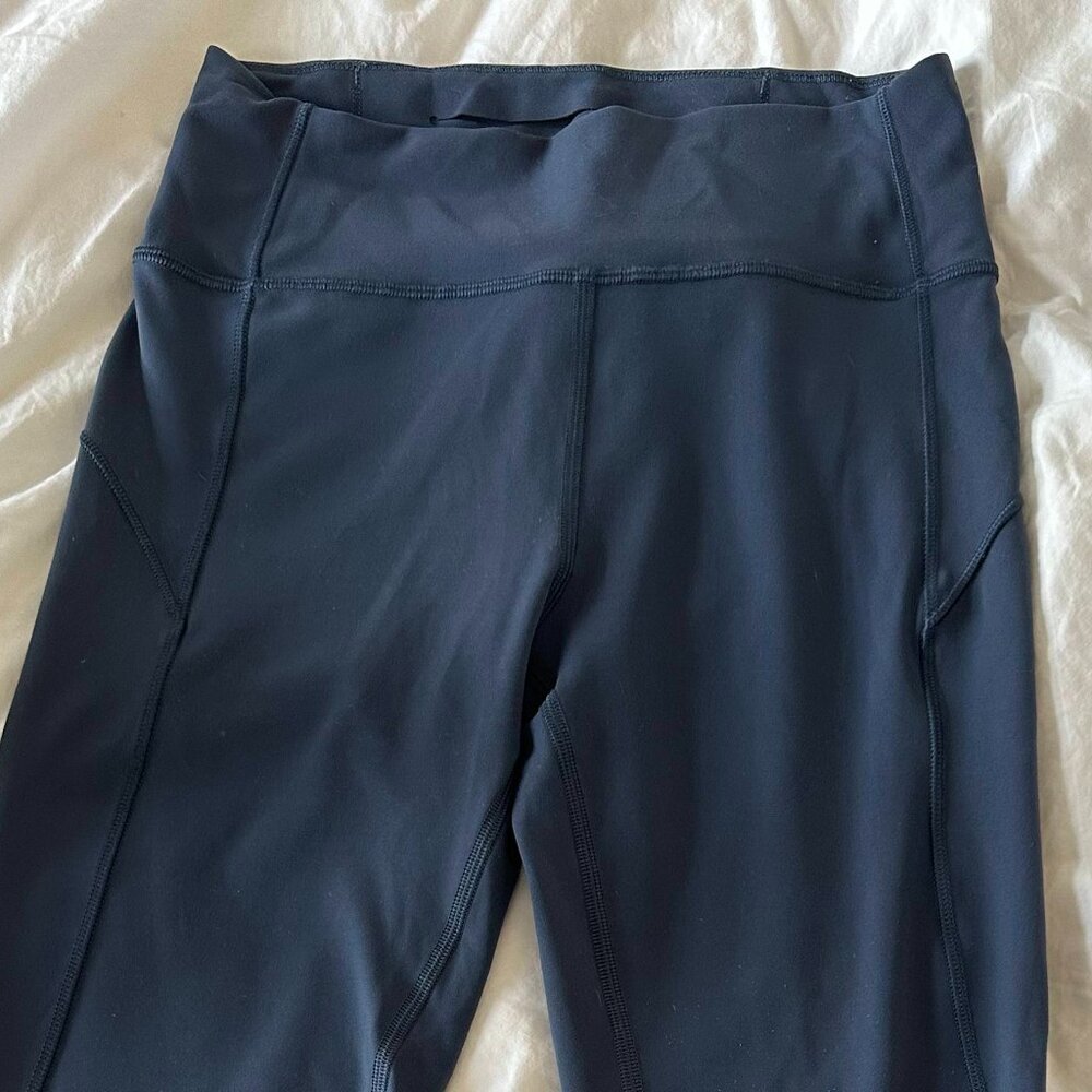 Lululemon In Movement Tight 25" - Picture 5 of 5